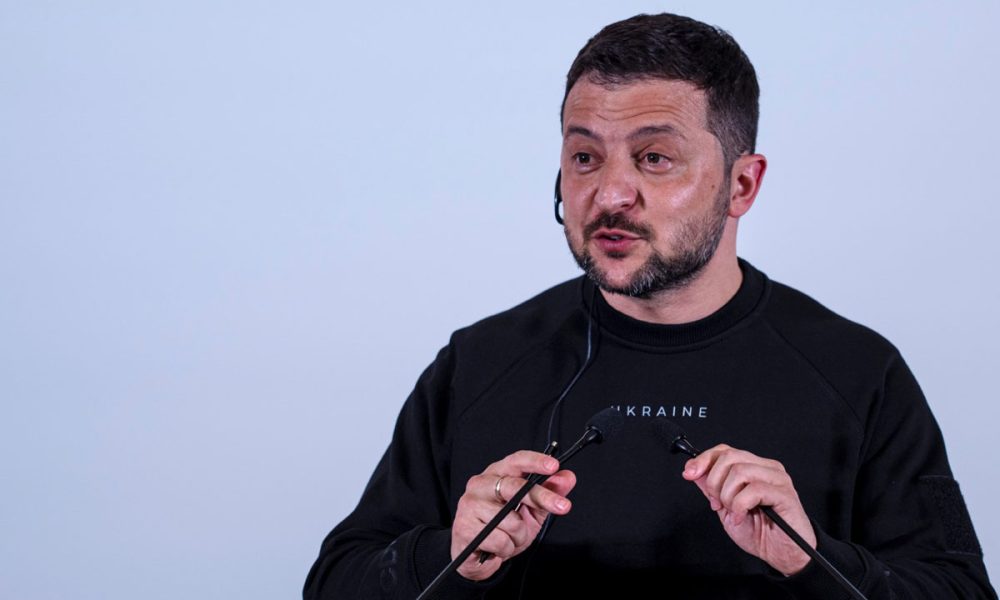 Zelensky opens forum in bid to attract arms makers