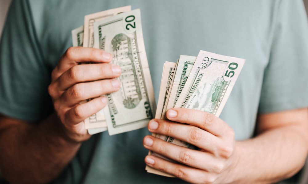 10 Steps to save money on daily living expenses
