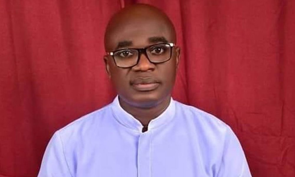 Angry youths stone, boo Gov Alia in Makurdi