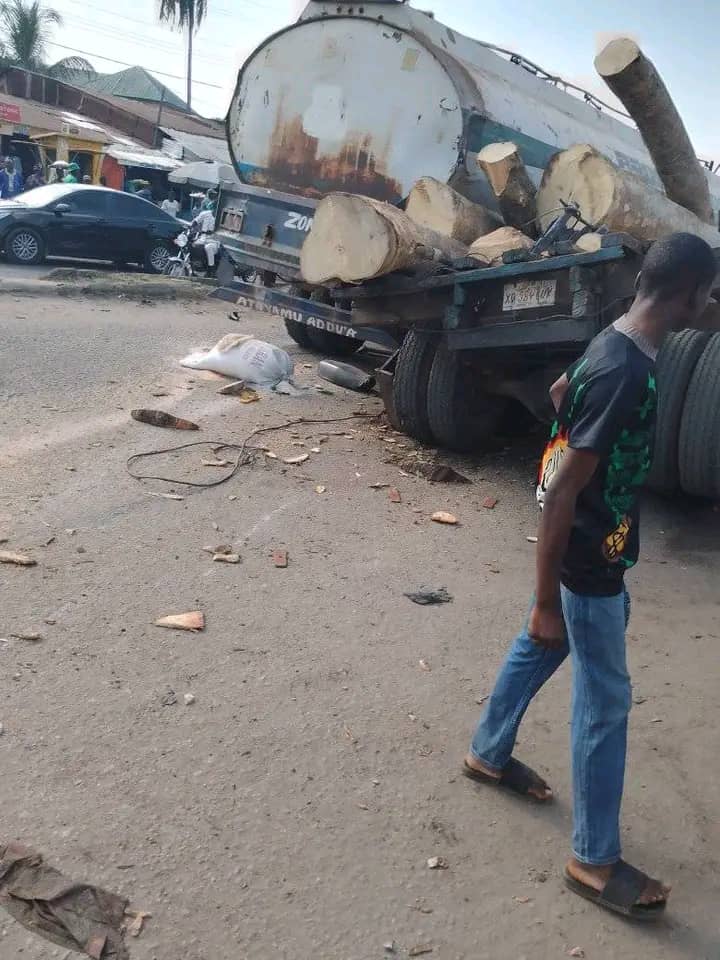 Oyo residents groan as road crashes claim 18 lives in one week