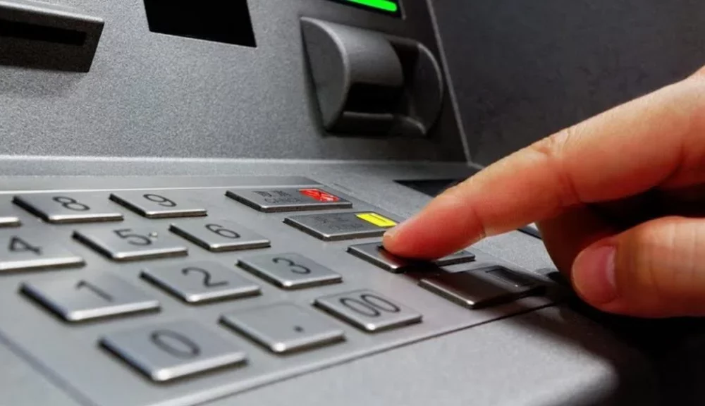 Naira scarcity hits Abuja as ATMs fail to dispense cash