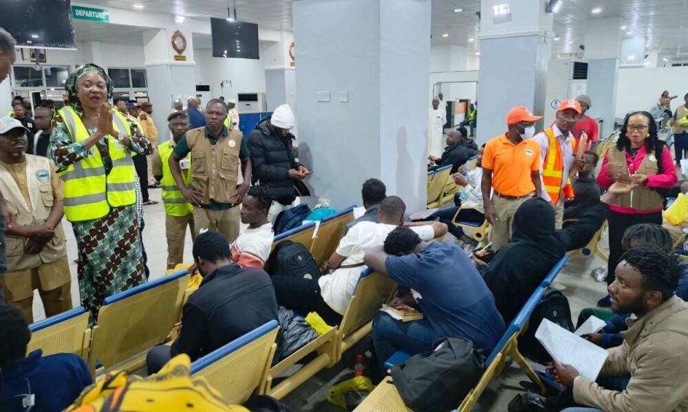 FG receives 103 Nigerians deported from Turkey on various issues