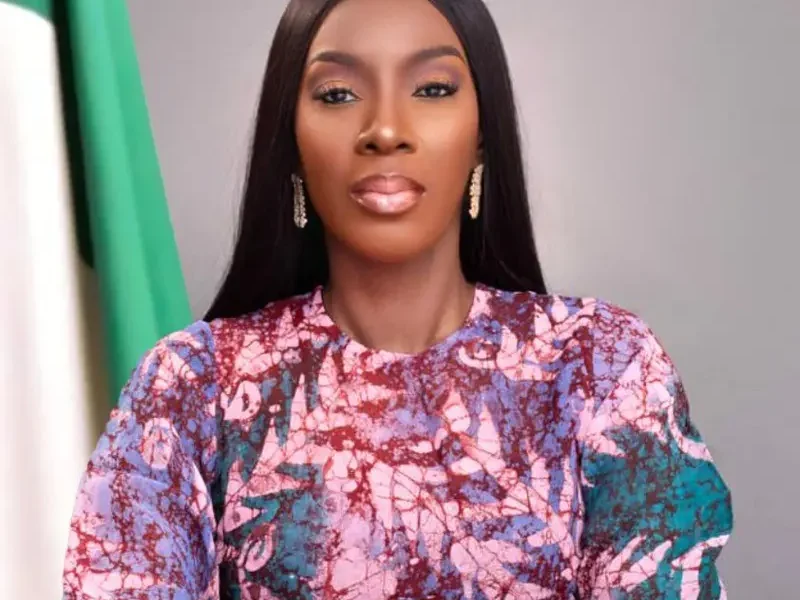 Presidency gives N60m grants to 120 youths