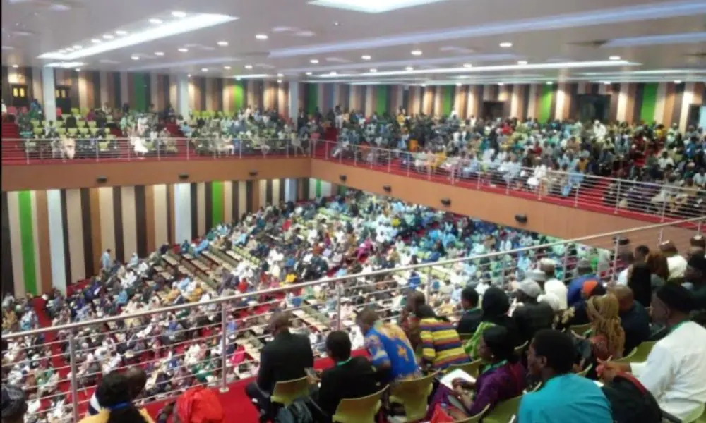 BREAKING: Stakeholders protest as Education Minister pegs 2024 admission age at 18 1 BREAKING: Stakeholders protest as Education Minister pegs 2024 admission age at 18